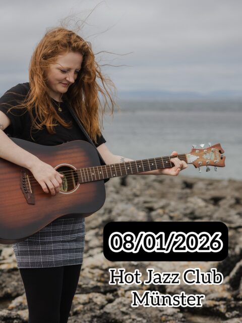 Happy new year everyone ✨ starting 2026 with a gig in my hometown! 🎶

Donnerstag, 08.01.2026 
Einlass ab 19.00 Uhr im @hotjazzclub 💃🏼
Ich freue mich auf euch 🫶🏻

📸 by @guna.ludborza 
#muenster #livemusik #konzert #hotjazzclub #singersongwriter